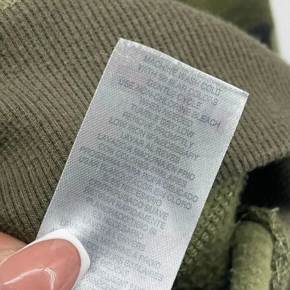 Champion Boys Green Camo Pullover Hoodie Sweatshirt Size Medium - Picture 6 of 14